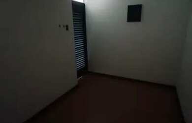 Imagem 12: Alugo ou vendo. Varanda, Área de serviço, 4 Vagas na garageme3 Dormitórios