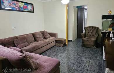 Imagem: O apartamento possui 3 Dormitórios, 1 Banheiro, 1 Vaga na garagem