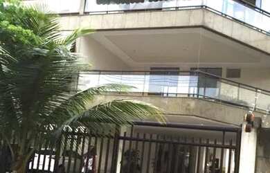 Imagem: O apartamento possui 3 Dormitórios, 3 Banheiros, 2 Vagas na