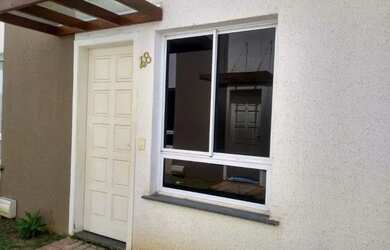 Imagem: A casa em condomínio possui 2 Dormitórios, 1 Banheiro, 1 Vaga