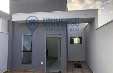 Imagem: A casa possui 2 Dormitórios, 1 Banheiro, 1 Vaga na garagem