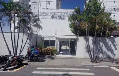 Imagem: O apartamento possui 3 Dormitórios, 2 Banheiros, 2 Vagas na