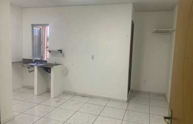 Imagem: O apartamento possui 2 Dormitórios, 1 Banheiro, 50m² de Área