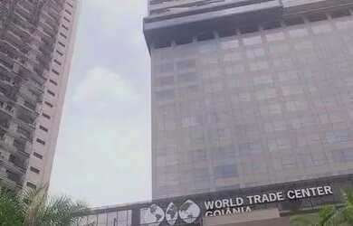 Imagem: O apartamento possui 1 Dormitório, 1 Banheiro, 1 Vaga na garagem