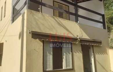 Imagem: A casa possui 1 Dormitório, 1 Banheiro, 1 Vaga na garagem e