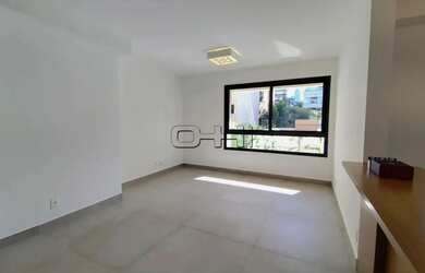 Imagem: O apartamento possui 2 Dormitórios, 2 Banheiros, 2 Vagas na