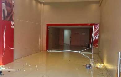 Imagem 4: Calçada, top, preço sob consulta