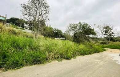 Imagem: O terreno possui 396m² de Área e está localizado em Meaípe