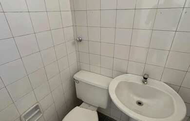 Imagem 5: Sala co mbanheiro, 19 andar, Centro, BH