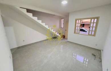Imagem 6: Casa Duplex à Venda com R$ 200.000,00 - Outeiro - Araruama/RJ