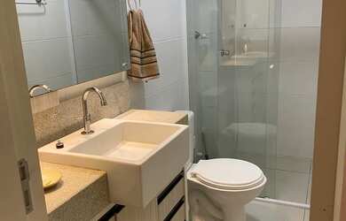 Imagem: O apartamento possui 2 Dormitórios, 2 Banheiros, 1 Vaga na