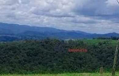 Imagem: O terreno possui 449m² de Área e está localizado em Quintas