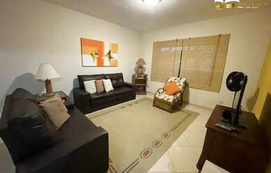 Imagem: A casa em condomínio possui 3 Dormitórios, 3 Banheiros, 2