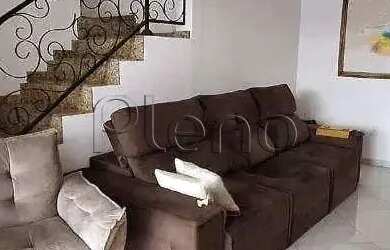 Imagem: A casa possui 4 Dormitórios, 5 Banheiros, 3 Vagas na garagem