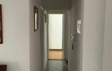 Imagem: A casa possui 2 Dormitórios, 2 Banheiros, 3 Vagas na garagem