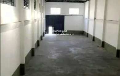 Imagem: O depósito possui 4 Vagas na garagem e 530m² de Área e está