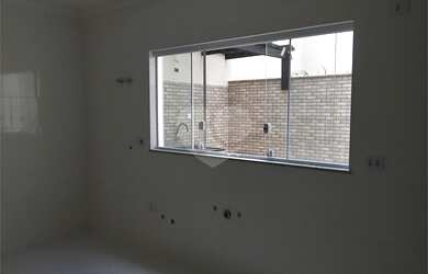 Imagem 8: Sobrado para venda tem 195 metros quadrados com 3 quartos em Jardim Guapira...