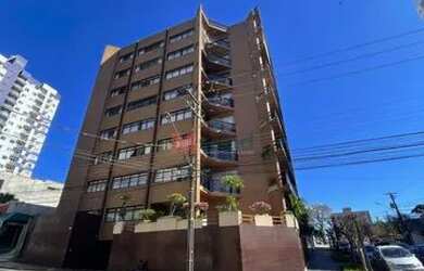 Imagem: O apartamento possui 4 Dormitórios, 1 Banheiro, 2 Vagas na