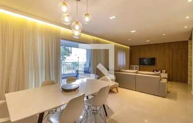 Imagem: O apartamento possui 3 Dormitórios, 2 Banheiros, 2 Vagas na