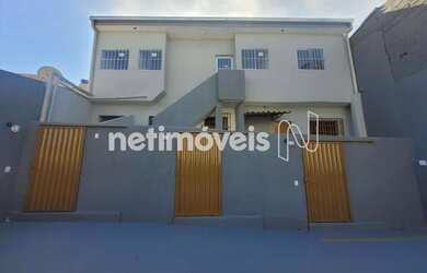 Imagem: A casa possui 3 Dormitórios, 1 Banheiro, 1 Vaga na garagem