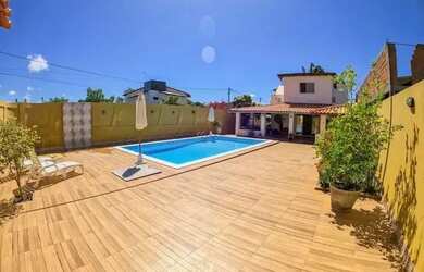 Imagem: A casa em condomínio possui 3 Dormitórios, 2 Banheiros, 4