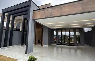 Imagem: A casa em condomínio possui 4 Dormitórios, 1 Banheiro, 2 Vagas