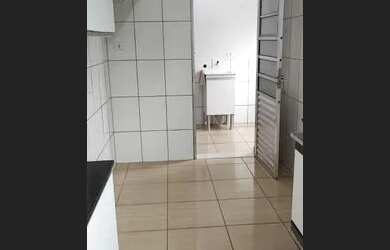 Imagem: A casa possui 2 Dormitórios, 1 Banheiro e está localizado