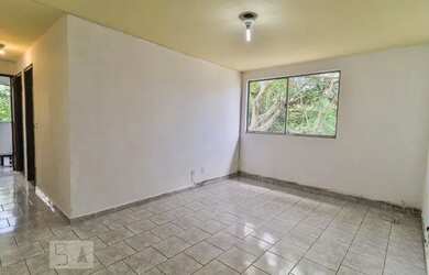 Imagem: O apartamento possui 3 Dormitórios, 1 Banheiro, 1 Vaga na garagem