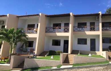 Imagem: A casa em condomínio possui 2 Dormitórios, 2 Banheiros, 2