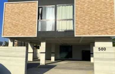 Imagem: O apartamento possui 1 Dormitório, 1 Banheiro, 1 Vaga na garagem