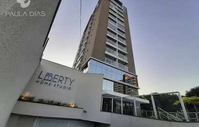 Imagem: O studio possui 1 Dormitório, 1 Banheiro, 1 Vaga na garagem