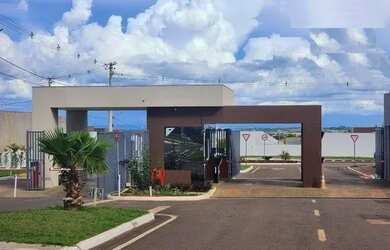 Imagem: A casa em condomínio possui 3 Dormitórios, 2 Banheiros, 2