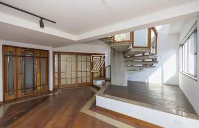 Imagem: O apartamento na cobertura possui 4 Dormitórios, 5 Banheiros