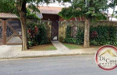 Imagem 2: Casa de Alto Padrão, Vila Santista, lazer com piscina e campo de futebol