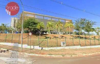 Imagem: O terreno possui 4254m² de Área e está localizado em Vila