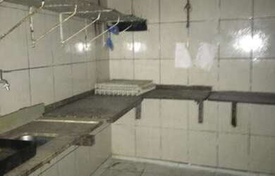 Imagem: O depósito possui 240m² de Área e está localizado em Santo