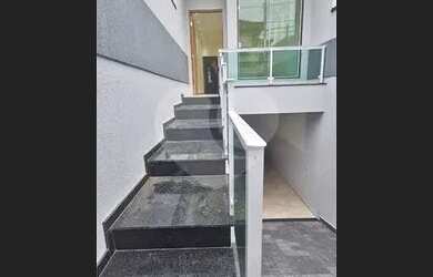 Imagem: A casa possui 3 Dormitórios, 5 Banheiros, 3 Vagas na garagem