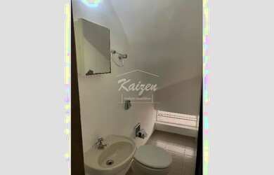 Imagem: A casa possui 4 Dormitórios, 4 Banheiros, 2 Vagas na garagem