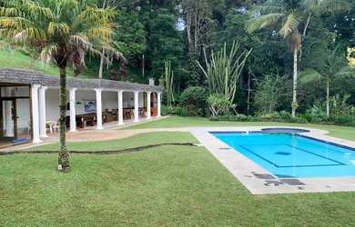 Imagem 1: Vendo o Troco propriedade em Itaipava por casa em Buzios