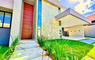 Imagem: A casa em condomínio possui 4 Dormitórios, 5 Banheiros, 4