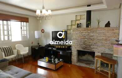 Imagem 2: SOBRADO 6 DORMITÓRIOS. Churrasqueira, Lareira, 2 Vagas na garageme5 Dormitórios