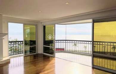 Imagem: O apartamento possui 4 Dormitórios, 5 Banheiros, 4 Vagas na