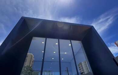 Imagem: O depósito possui 4 Vagas na garagem e está localizado em