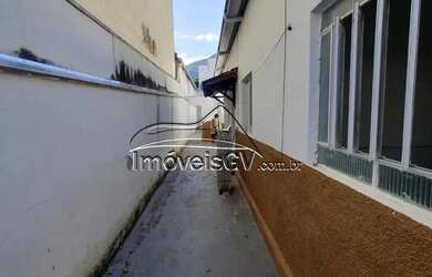 Imagem: A casa possui 2 Dormitórios, 1 Banheiro e 70m² de Área e