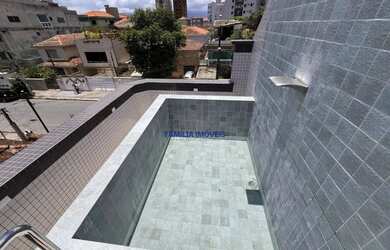 Imagem: A casa possui 3 Dormitórios, 3 Banheiros, 2 Vagas na garagem