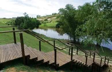 Imagem: O terreno possui 1.150m² de Área e está localizado em Santa