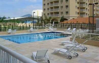 Imagem: O apartamento possui 3 Dormitórios, 1 Banheiro, 2 Vagas na