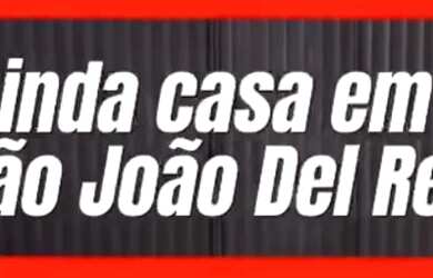 Imagem: A casa possui 3 Dormitórios, 1 Banheiro, 2 Vagas na garagem