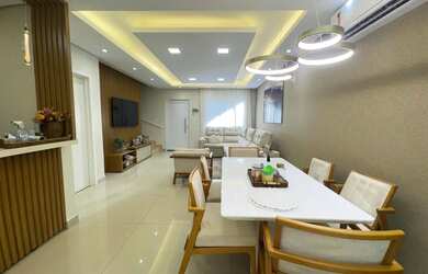 Imagem: A casa em condomínio possui 3 Dormitórios, 4 Banheiros, 2