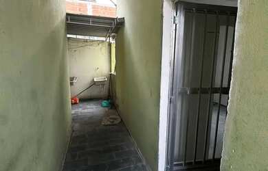 Imagem: A kitnet possui 1 Dormitório, 1 Banheiro, 10m² de Área e